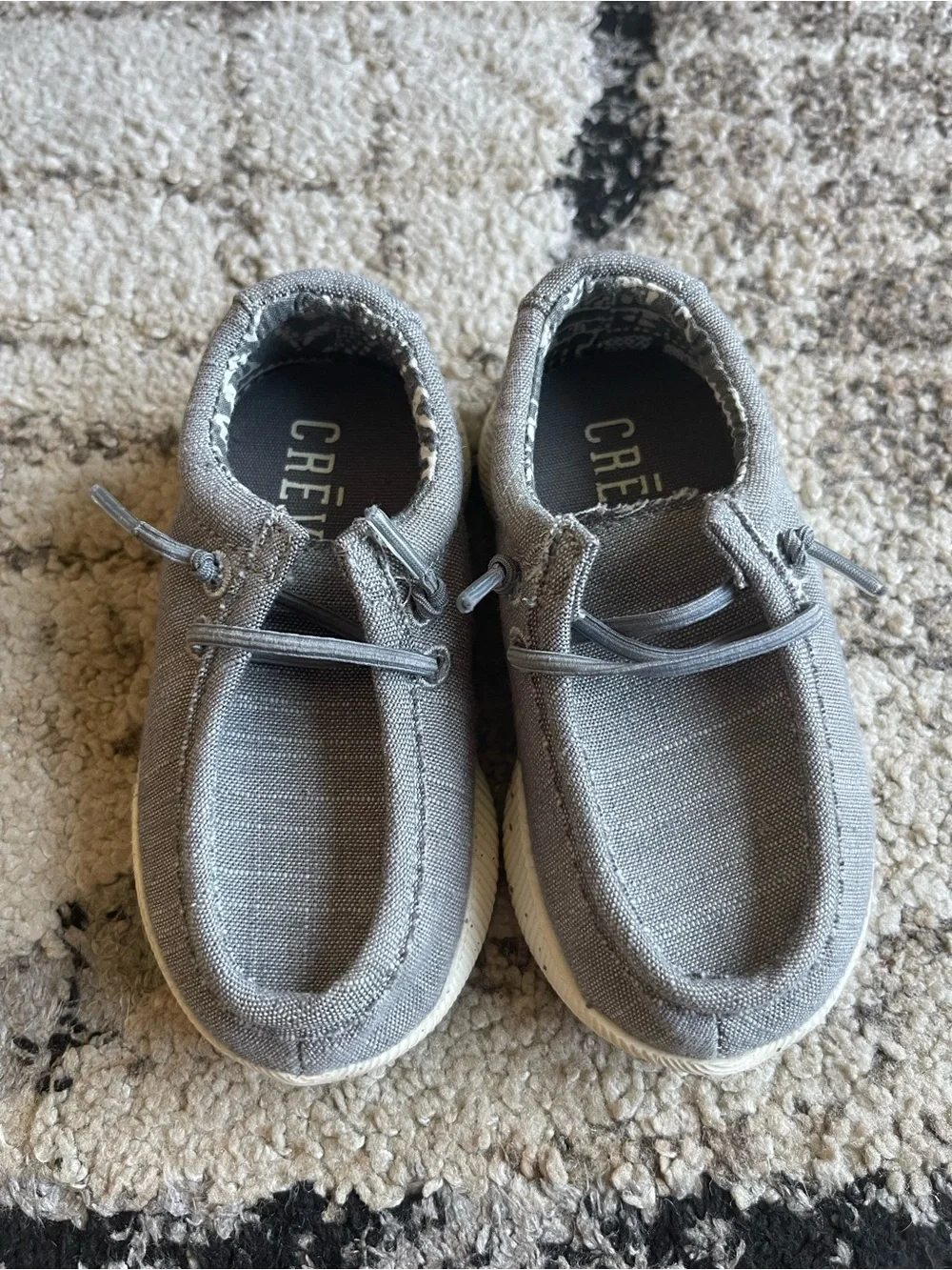 Crevo Gray Canvas Slip-On Sneakers with Elastic lace size 5